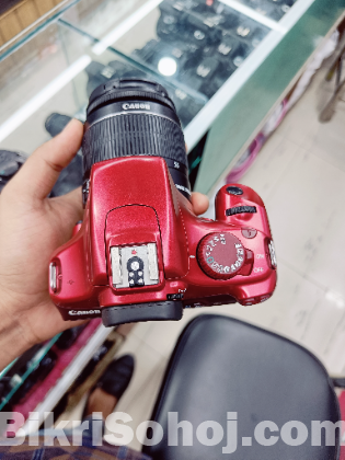 Canon 1100d body with lens